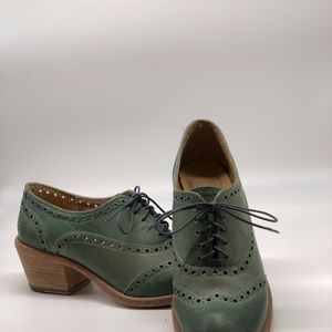 Frye Shorty-Style Shoes